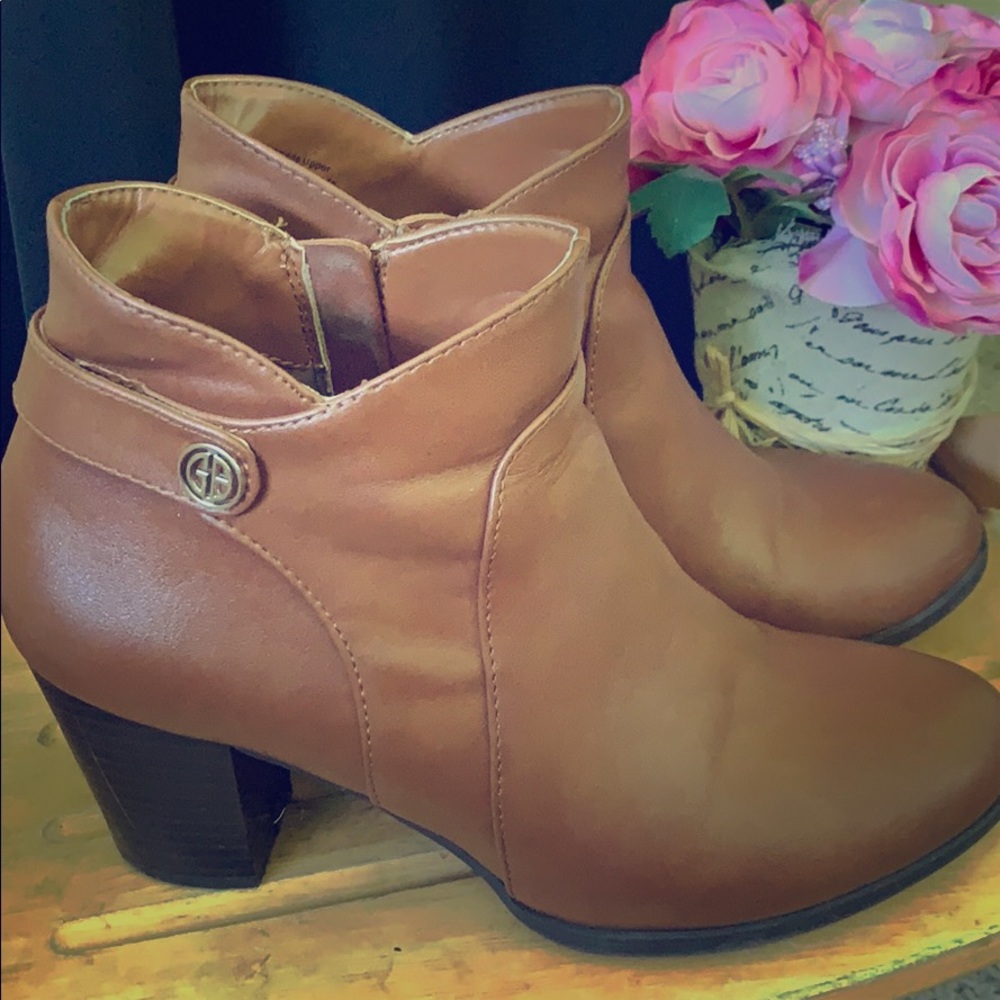 Giani Bernini Brown Boots